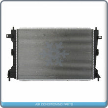Cargar imagen en el visor de la galería, Radiator for Ford Crown Victoria, Grand Marquis / Lincoln Town Car / ... QOA - Qualy Air