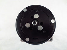 Cargar imagen en el visor de la galería, A/C Compressor SD7H15 for Volkswagen EuroVan QR - Qualy Air