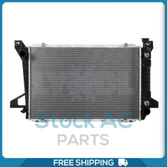 Radiador para Ford F-150, F-250, F-350, Bronco QL