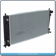 Cargar imagen en el visor de la galería, NEW Radiator fits Ford Expedition, F-150, Lobo / Lincoln Mark LT, Navigator QU - Qualy Air