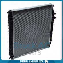 Cargar imagen en el visor de la galería, NEW Radiator fits Ford Excursion, F-150, F-250, F-350, Lobo  QU - Qualy Air