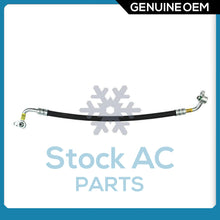 Cargar imagen en el visor de la galería, New OEM A/C Discharge Hose for Hyundai Tucson 2.0L - 2005-2009 - OE# 977622E500 - Qualy Air