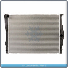 Cargar imagen en el visor de la galería, NEW Radiator for BMW 128i, 323i, 325i, 325xi, 328i, 328xi, 330i, 330xi, Z4.. - Qualy Air