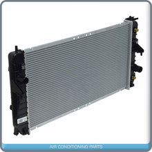 Cargar imagen en el visor de la galería, NEW Radiator fits Buick LeSabre / Pontiac Bonneville  QU - Qualy Air