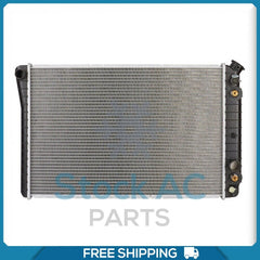 Radiador NUEVO para Chevrolet Camaro, P20, P30 / GMC P2500, P3500 / Pontiac.. 