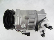 Cargar imagen en el visor de la galería, A/C Compressor OEM PXC16 for Volvo S60, S60 Cross Country, S80, S90, V60, ... QR - Qualy Air