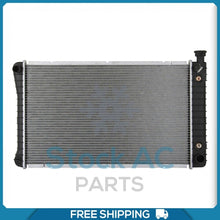 Cargar imagen en el visor de la galería, NEW Radiator for Chevrolet / GMC C1500, C2500, C3500, K1500, K2500, K3500, P30.. - Qualy Air