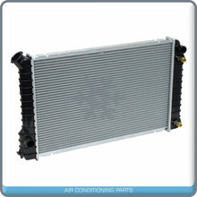 Cargar imagen en el visor de la galería, NEW Radiator fit Chevrolet LLV, S10, S10 Blazer / GMC S15, S15 Jimmy, Sonoma  QU - Qualy Air
