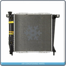 Cargar imagen en el visor de la galería, Radiator for Ford Bronco, Explorer, Ranger / Mazda B3000 QOA - Qualy Air