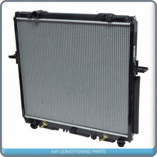 Load image into Gallery viewer, NEW Radiator fits Kia Sorento - 2003 to 2006 - OE# 253103E200 QU - Qualy Air