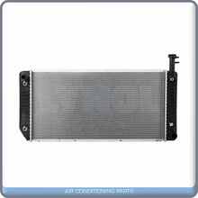Cargar imagen en el visor de la galería, Radiator for Chevrolet Express 2500, Express 3500, Express 4500, Expre... QL - Qualy Air