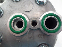 Cargar imagen en el visor de la galería, A/C Compressor SD7H15 for Volkswagen EuroVan QR - Qualy Air