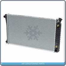 Cargar imagen en el visor de la galería, NEW Radiator fits Chevrolet C10, C20, K30.. / GMC C1500, C2500, Jimmy.. QU - Qualy Air