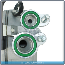 Cargar imagen en el visor de la galería, New A/C Compressor fits Land Rover Discovery 3.0L /Jaguar 3.0L - 2009-2013 - Qualy Air