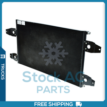 Cargar imagen en el visor de la galería, New A/C Condenser for Mack CH, CH/CL, CL - OE# 210RD56M / 210RD86M - Qualy Air