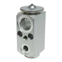 Load image into Gallery viewer, A/C Expansion Valve for Buick Enclave / Chevrolet Traverse / GMC Acadia QR - Qualy Air