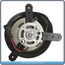 Cargar imagen en el visor de la galería, New A/C Blower Motor w/ Wheel fits International / Navistar - OE# 3542611C2 - Qualy Air