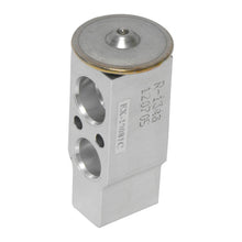 Cargar imagen en el visor de la galería, A/C Expansion Valve for Acura MDX / Cadillac CTS, SRX / Honda Odyssey, Pilot QR - Qualy Air