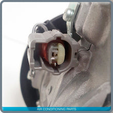 Cargar imagen en el visor de la galería, New DENSO A/C Compressor for 05-2010 Hino 145 165 185 268 338 7.7L - 88310E0110 - Qualy Air