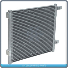 Cargar imagen en el visor de la galería, New A/C Condenser for Kubota M900 - 1999 to 2002 - OE# 3A85150040 - Qualy Air