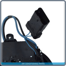 Load image into Gallery viewer, New A/C Blower Motor For Freightliner M2 100 - 2002 to 2005 - OE# VCC35000003 - Qualy Air