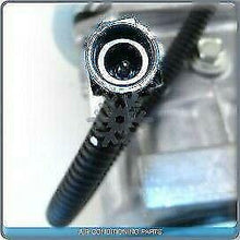 Cargar imagen en el visor de la galería, New OEM A/C Compressor for Case Tractor Magnun 335/340/370/380 - OE# 86993463 - Qualy Air