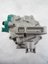 Cargar imagen en el visor de la galería, New A/C Compressor OEM VS12M for Hyundai Elantra, Elantra Coupe / Kia Soul QR - Qualy Air
