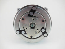 Cargar imagen en el visor de la galería, A/C Compressor OEM Valeo TM08HS for OE# 103-52008 134-530999 144-530021 15... QR - Qualy Air