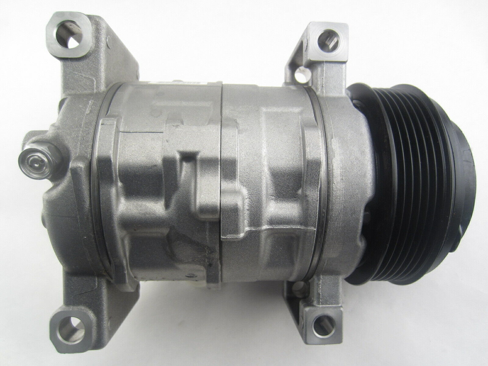 A/C Compressor OEM Acdelco 10SE18F for Chevrolet Silverado 1500 / GMC Sier... QR - Qualy Air