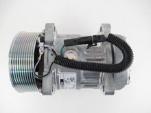 Cargar imagen en el visor de la galería, A/C Compressor OEM Sanden SD7H15 for OE# 1401214 1412001 75R89392 QR - Qualy Air