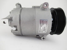 Cargar imagen en el visor de la galería, A/C Compressor CVC E for Buick LaCrosse, Regal / Chevrolet Impala, Malibu QR - Qualy Air