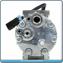 Cargar imagen en el visor de la galería, New A/C Compressor for Mack TITAN TD713 / Volvo VN, VNL, VNM, VT - Qualy Air