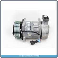 Cargar imagen en el visor de la galería, A/C Compressor OEM Sanden SD7H15 for Kenworth / Peterbilt QR - Qualy Air