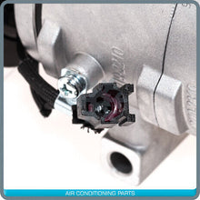 Cargar imagen en el visor de la galería, A/C Compressor DKV10R for Subaru Forester QR - Qualy Air