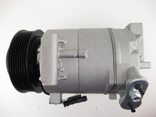 Cargar imagen en el visor de la galería, A/C Compressor CVC E for Buick LaCrosse, Regal / Chevrolet Impala, Malibu QR - Qualy Air