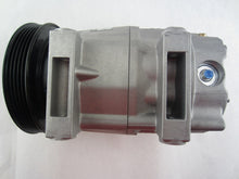 Cargar imagen en el visor de la galería, A/C Compressor CWV618 for Infiniti QX4 / Pathfinder QR - Qualy Air