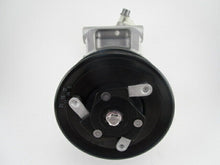 Cargar imagen en el visor de la galería, A/C Compressor OEM CVC E for Volkswagen Polo QR - Qualy Air