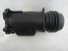 Cargar imagen en el visor de la galería, A/C Compressor OEM A6 for Cadillac Calais, Commercial Chassis, DeVille, Fl... QR - Qualy Air