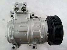 Cargar imagen en el visor de la galería, A/C Compressor OEM Denso 10PA17C for Land Rover Defender 90, Discovery QR - Qualy Air
