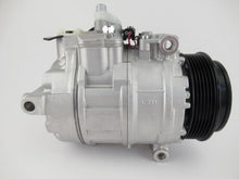 Cargar imagen en el visor de la galería, A/C Compressor 7SEU17C for Mercedes-Benz C55 AMG, CLK55 AMG, CLK550, CLK63... QR - Qualy Air
