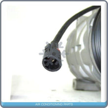 Cargar imagen en el visor de la galería, A/C Compressor OEM Denso 10S13C for Suzuki Grand Vitara, Vitara, XL-7 QR - Qualy Air
