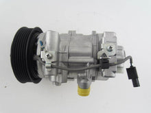 Cargar imagen en el visor de la galería, A/C Compressor OEM 10SRE11C for Honda Fit QR - Qualy Air