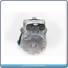 Cargar imagen en el visor de la galería, A/C Compressor OEM Sanden SD7H15 for Kenworth / Peterbilt QR - Qualy Air