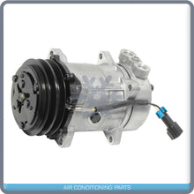 Cargar imagen en el visor de la galería, New A/C Compressor for Peterbilt 330,357,377,378,379 1999-2002 - OE# 2602742C91 - Qualy Air